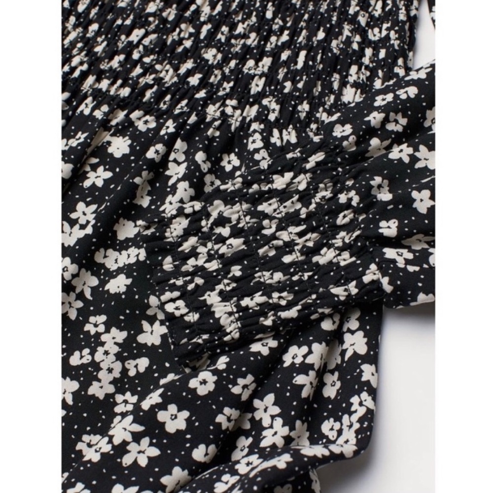 👗💃 Influencer Fave 🌺 Floral Smock Dress - Picture 16 of 16